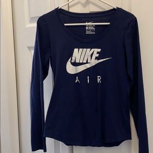 NWOT Nike long sleeve